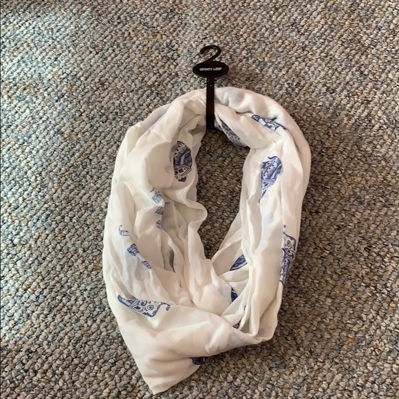 Elephant Infinity Scarf - Picture 1 of 2